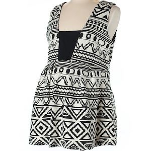 A Pea in the Pod Sleeveless L (Maternity) Blouse